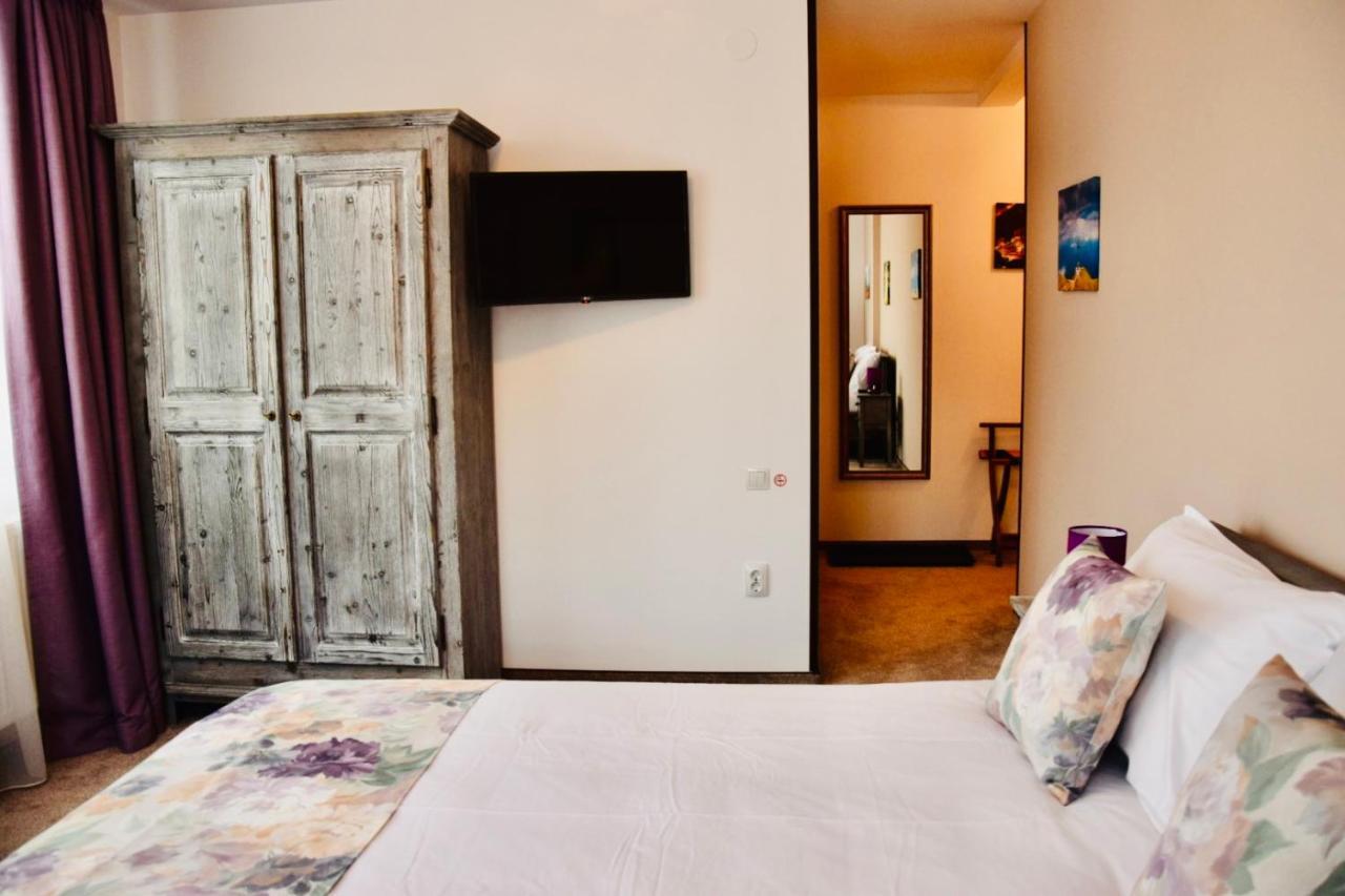 Casa Ankeli Bed and Breakfast Buşteni Εξωτερικό φωτογραφία