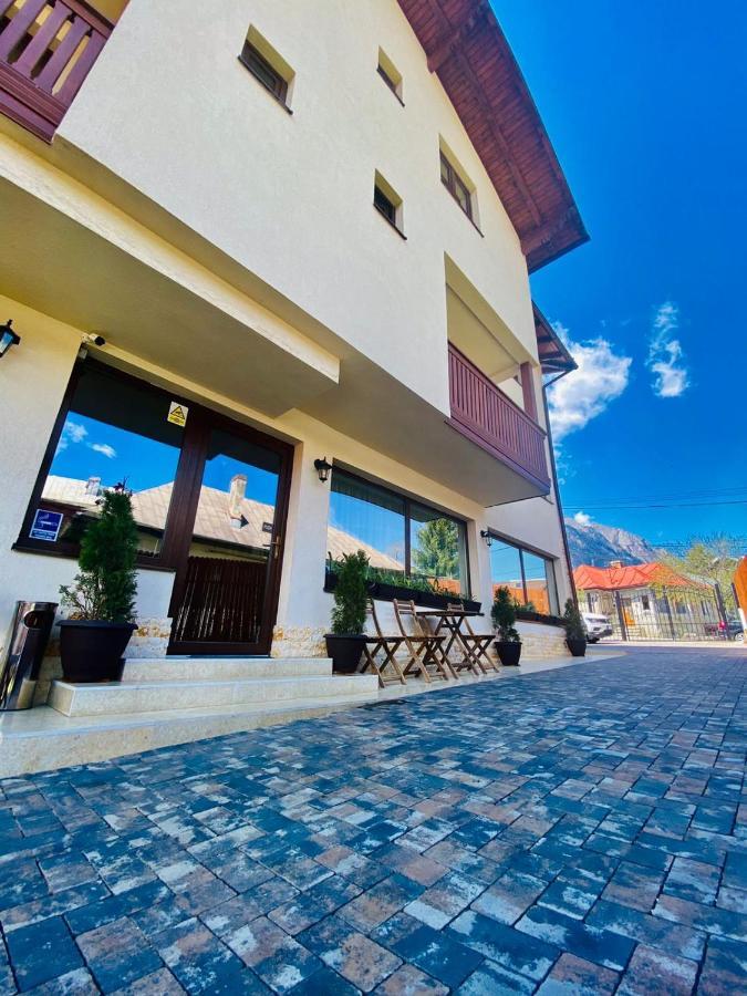 Casa Ankeli Bed and Breakfast Buşteni Εξωτερικό φωτογραφία
