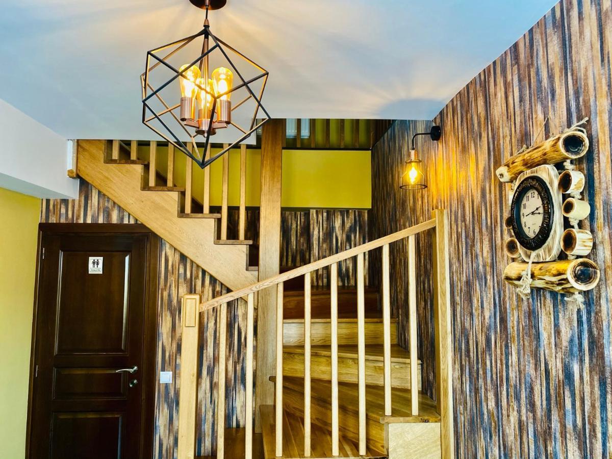 Casa Ankeli Bed and Breakfast Buşteni Εξωτερικό φωτογραφία