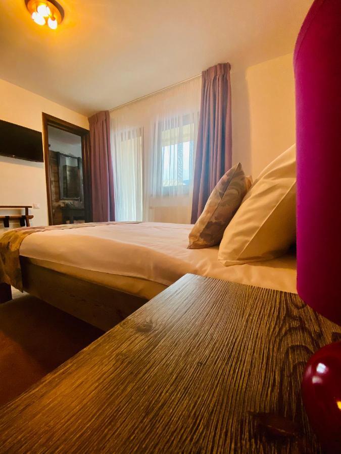 Casa Ankeli Bed and Breakfast Buşteni Εξωτερικό φωτογραφία