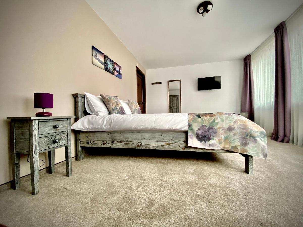 Casa Ankeli Bed and Breakfast Buşteni Εξωτερικό φωτογραφία